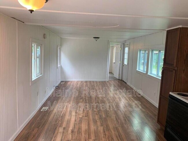 Building Photo - 49 Lonnie Loop