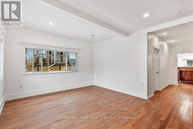 Building Photo - 23 O'Meara St