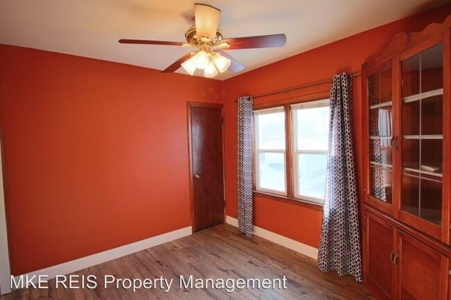 Foto del edificio - 3 br, 1 bath House - 5927 W Beloit Rd
