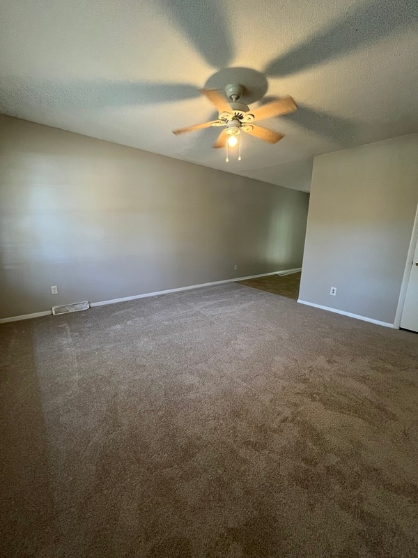 Building Photo - 4811 Malibu Dr