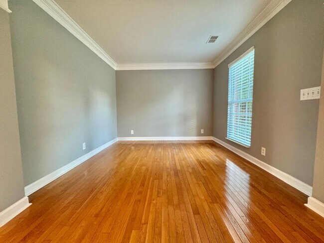 Foto del edificio - 3 Bedroom, 2.5 Bathroom w/ Bonus Room and 2 Car Garage in McKay's Mill