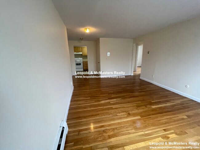 Foto del edificio - 114 Dustin St