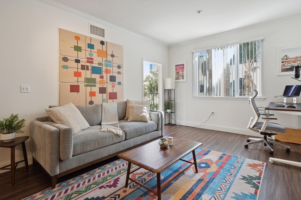 Foto principal - 5710 Crescent Park E