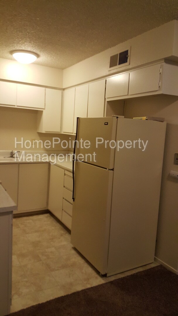 Foto del edificio - 3120 Howe Ave