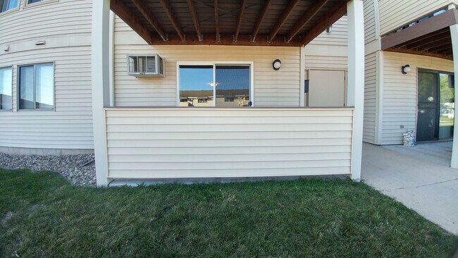 Building Photo - 2204 Valleyhigh Dr NW