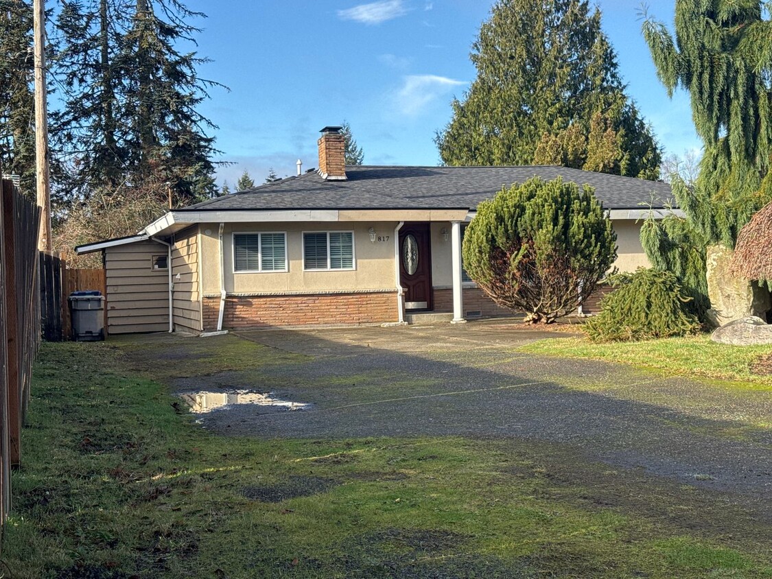 Primary Photo - Cozy 3 bedroom 1.75 bath in Renton near Re...