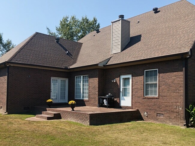 Foto del edificio - 62 Sommersby Dr