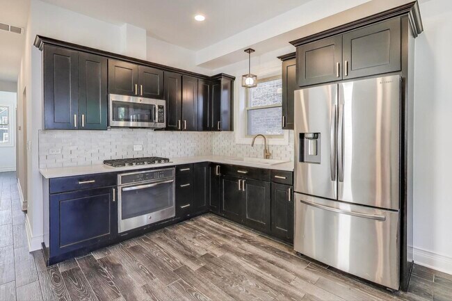 Foto del edificio - 3043 N Monticello Ave