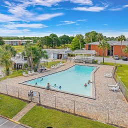 Building Photo - 4000 Gulf Terrace Dr