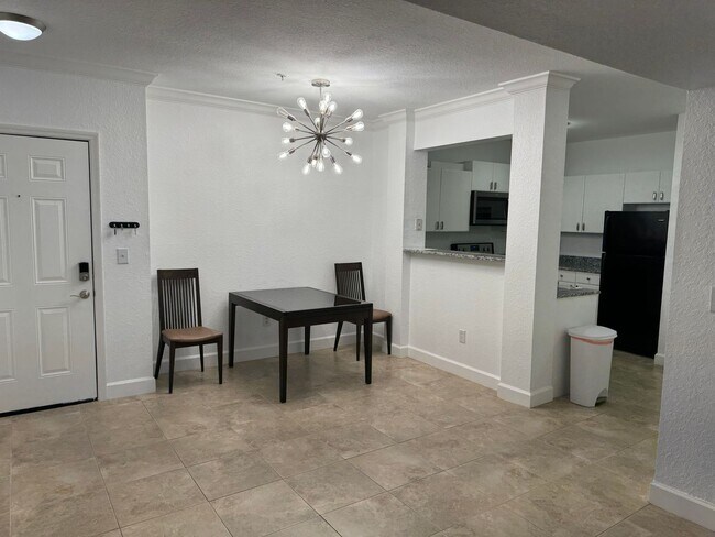 Foto del edificio - COMING AVAILABLE IN JULY! The Grande Downt...