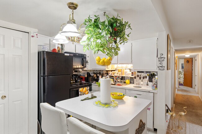 Foto del edificio - Cambridge Manor