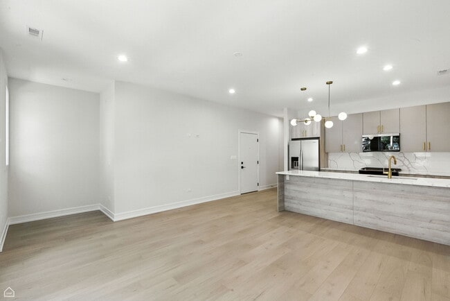 Building Photo - Celebration Apartments