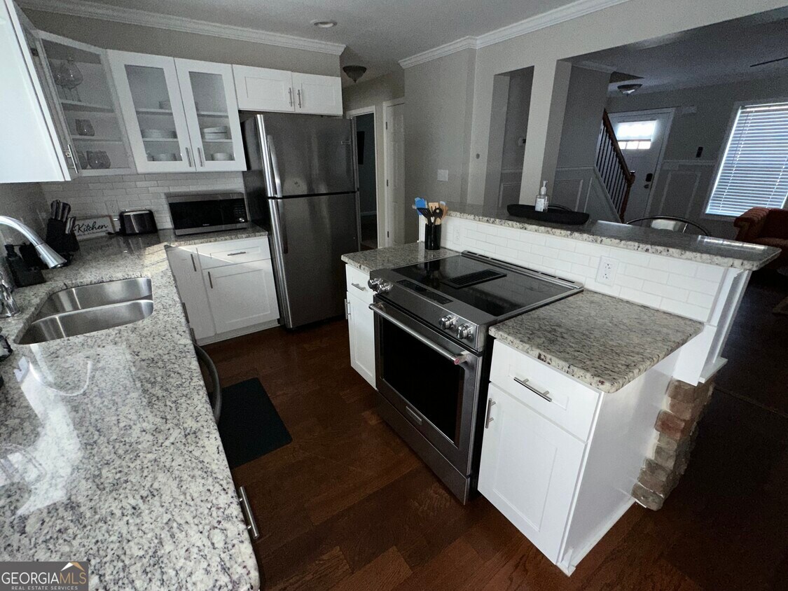Building Photo - 3225 Harris Dr