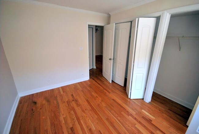Foto del edificio - 536 W Addison St