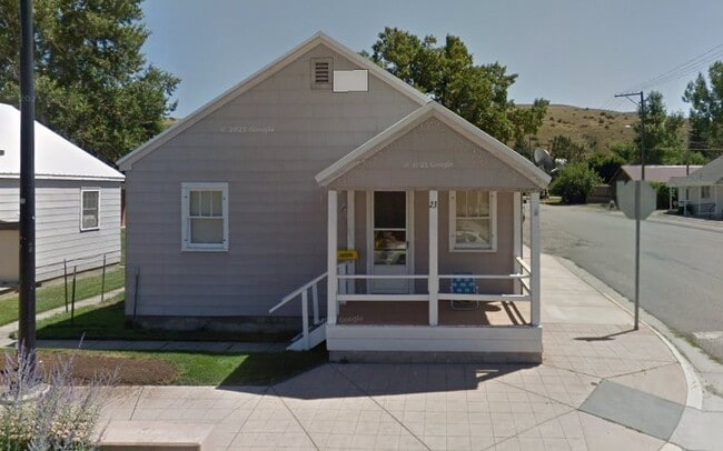 Building Photo - 23 S Woodard Ave