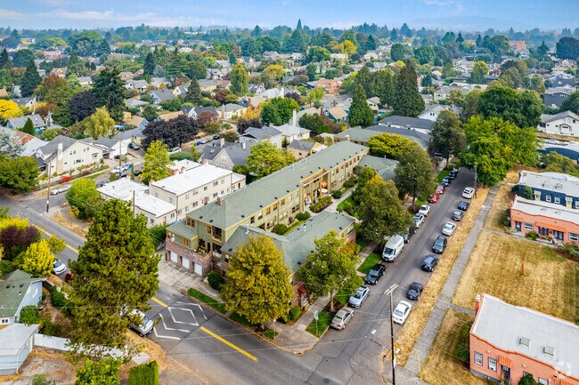 Aerial Photo - 2025 SE Caruthers St