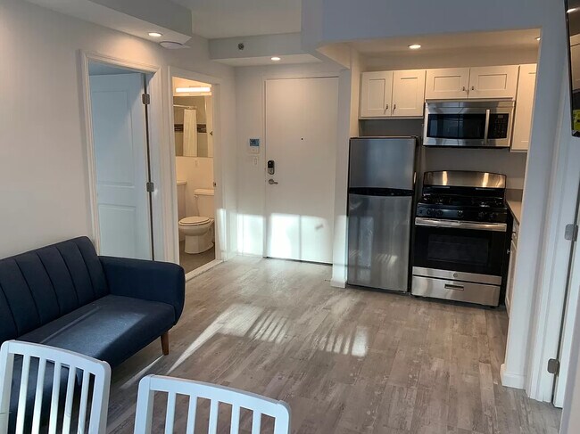 Foto del edificio - 523 W 49th St