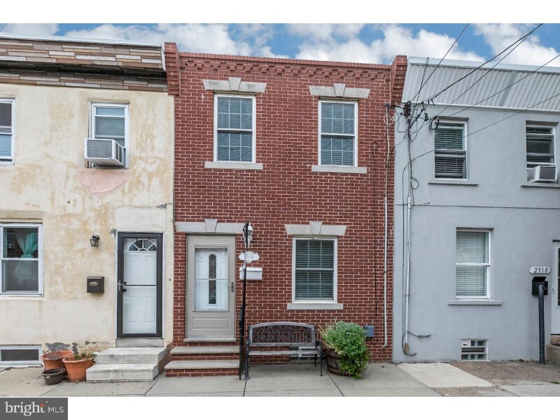 Primary Photo - 2308 E Thompson St
