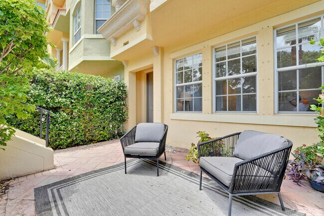 Foto del edificio - 2568 Gardens Pkwy