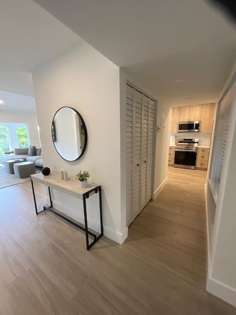 Foto del edificio - 7369 Orangewood Ln