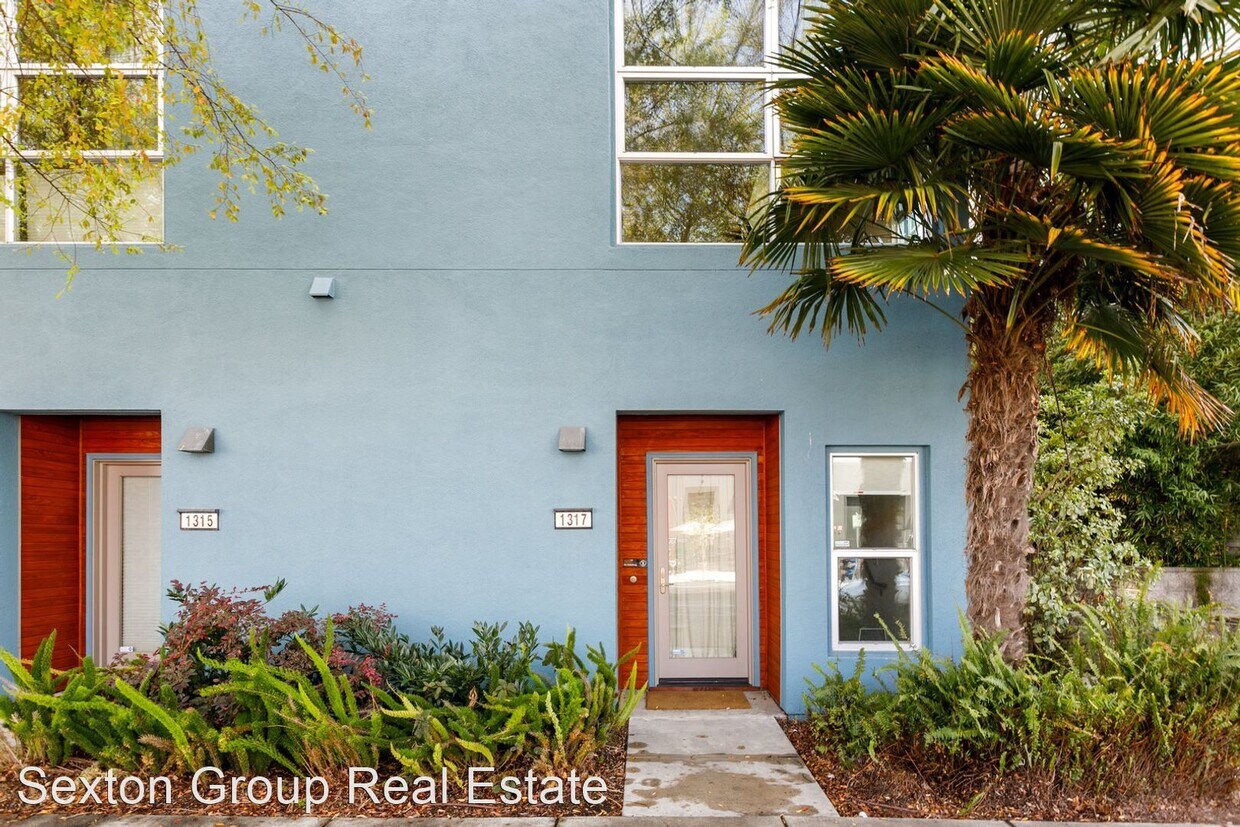 Foto principal - 2 br, 2.5 bath House - 1317 65th St