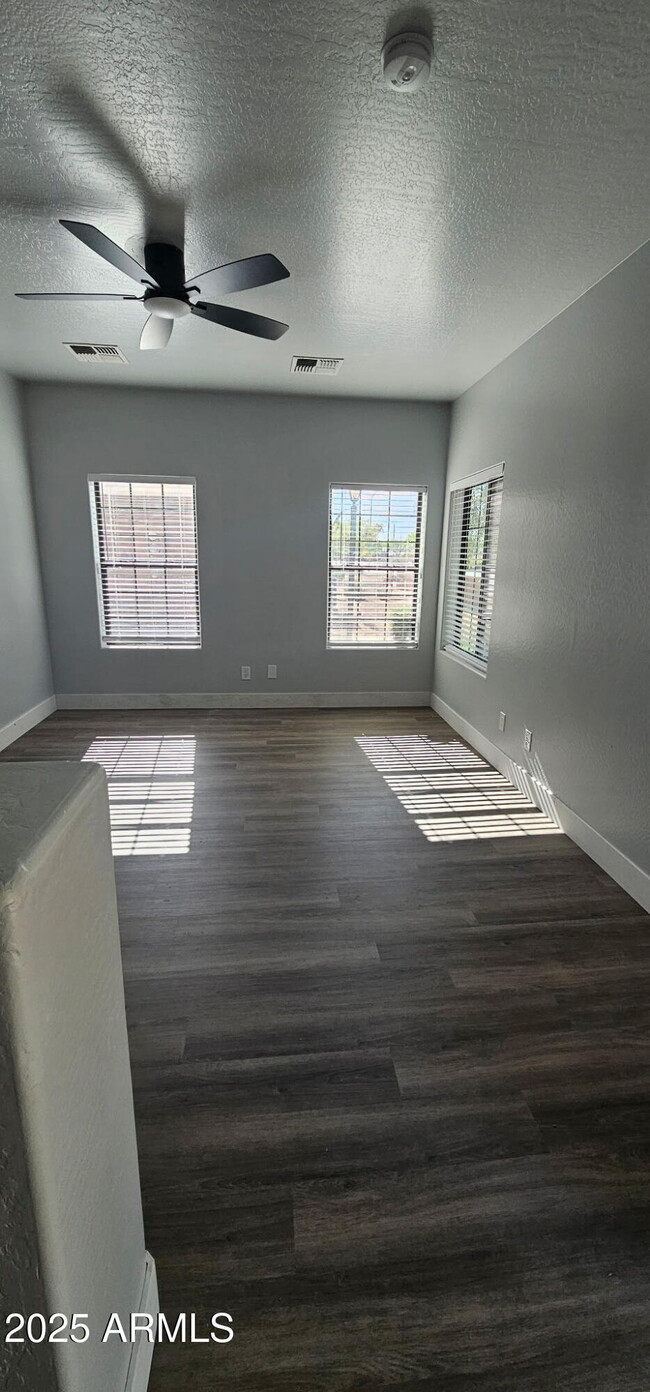 Building Photo - 854 S San Marcos Dr