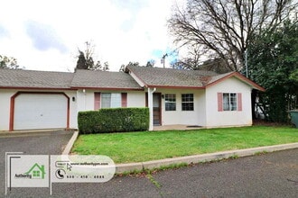 Building Photo - 2875 Reservoir Ln