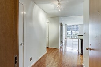 Building Photo - 5110 San Felipe St