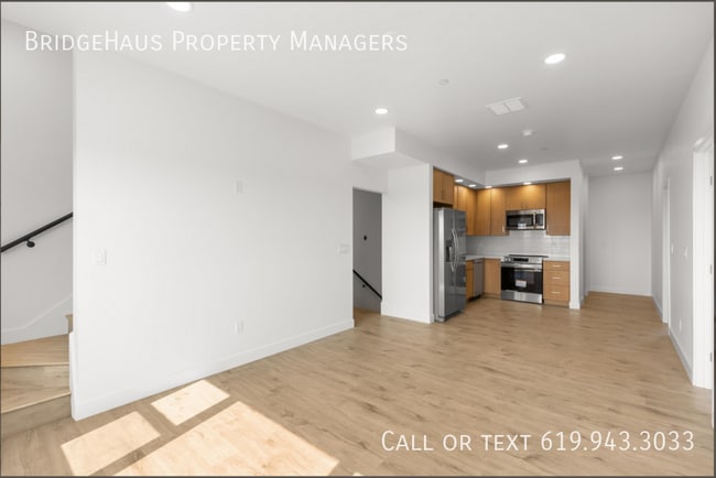 Building Photo - 6760 S Elman-2