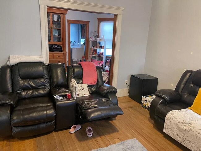 Living Room - 82 Wellington Rd