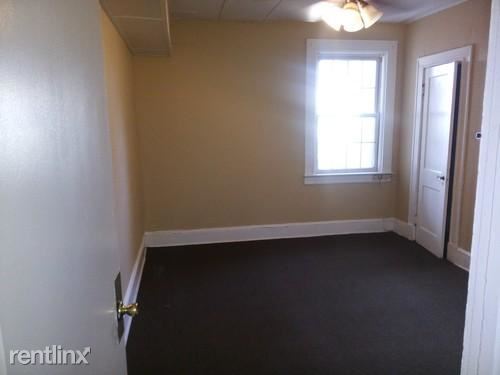 Foto del edificio - 4806 Liberty Heights Ave