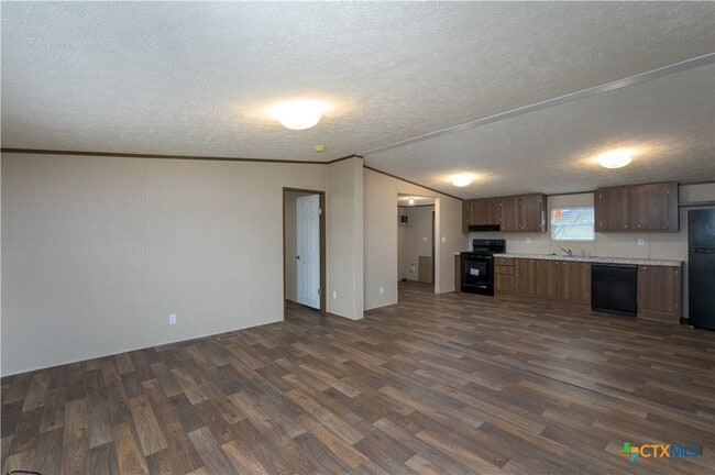 Building Photo - 910 Ashwood Dr