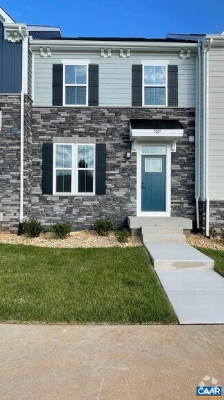 Building Photo - 5027 Orchid Bnd