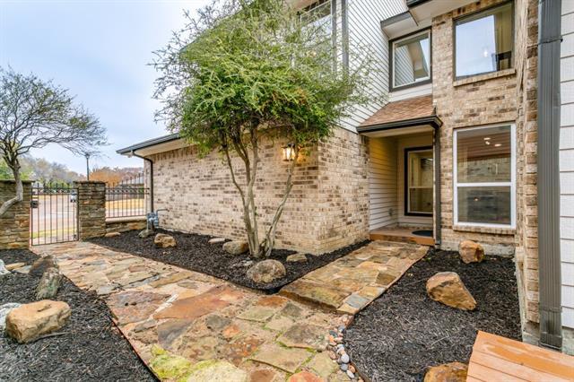 Building Photo - 2106 Avignon Dr