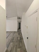 Building Photo - 7214 Edgewater Shores Ct