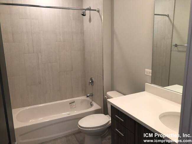 Foto del edificio - 2618 N Rockwell St