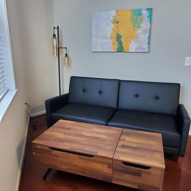 Foto del edificio - 1111 Marshall St SW