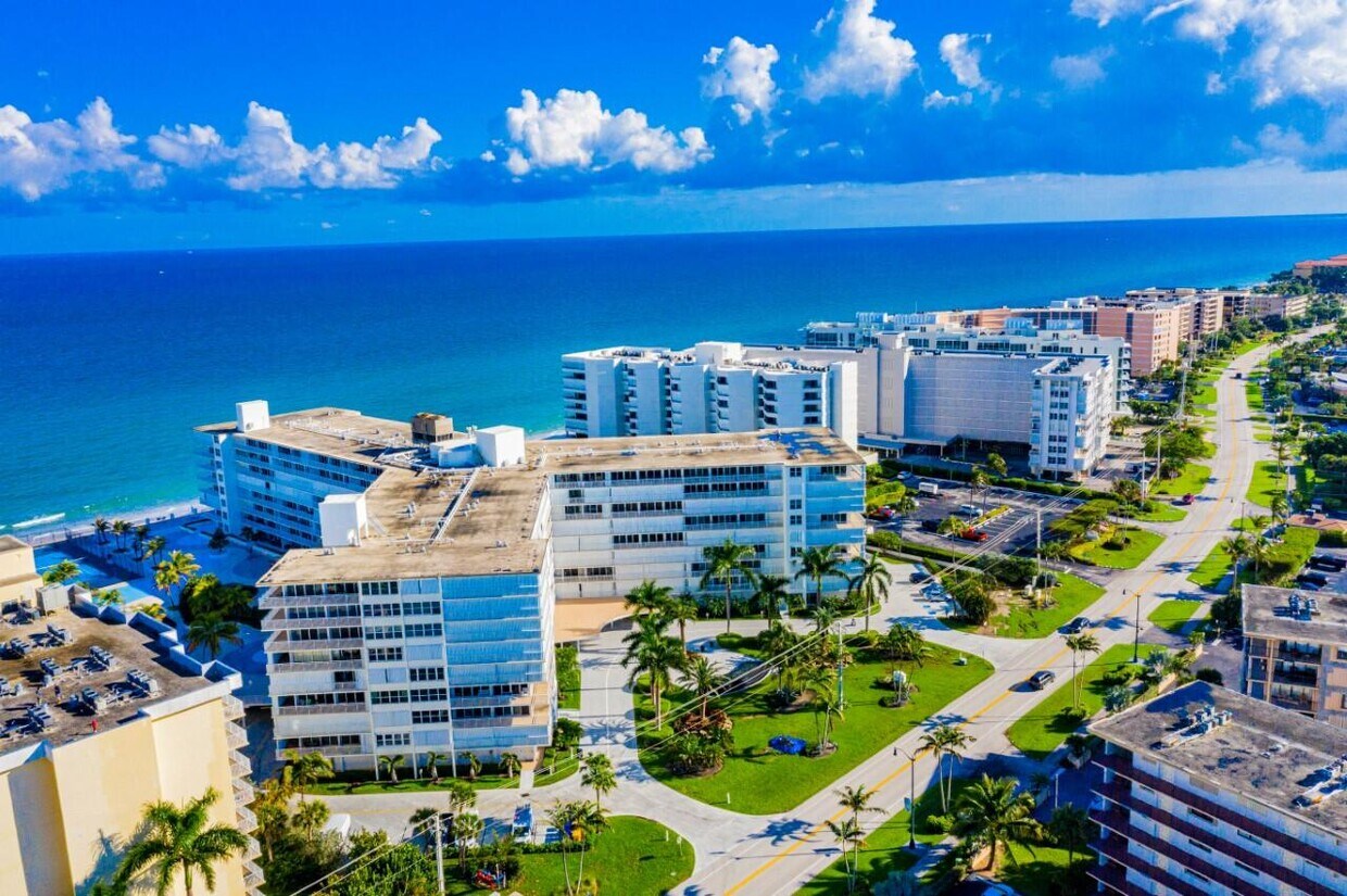 Primary Photo - 3546 S Ocean Blvd