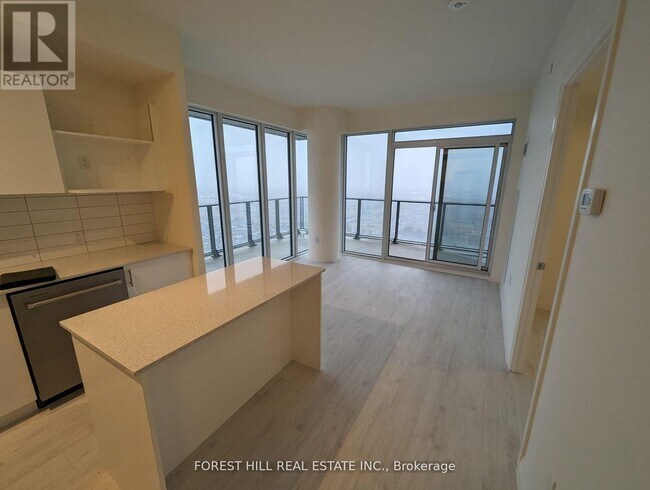 Photo du bâtiment - 9000-9000 Jane St