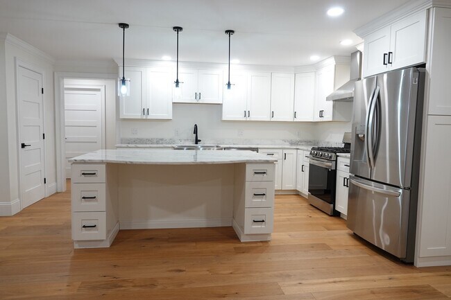 Foto del edificio - 4 Mill Pond LN