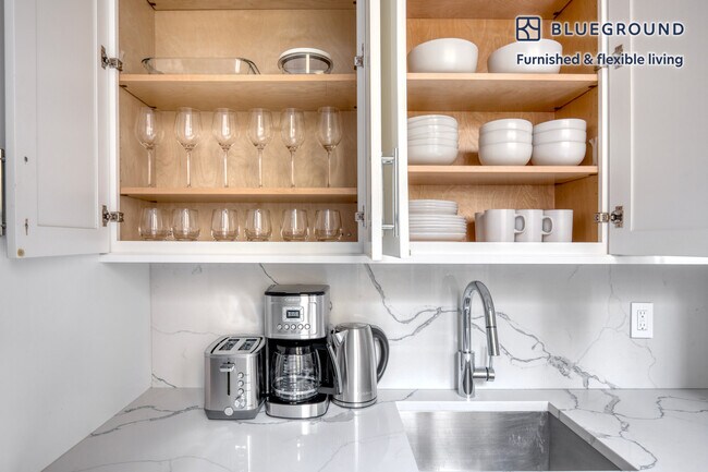 Foto del edificio - 915 West End Ave