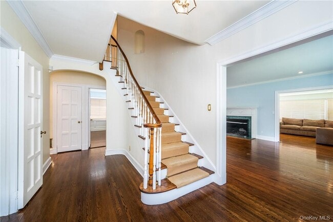 Foto del edificio - 25 Jerome Ave