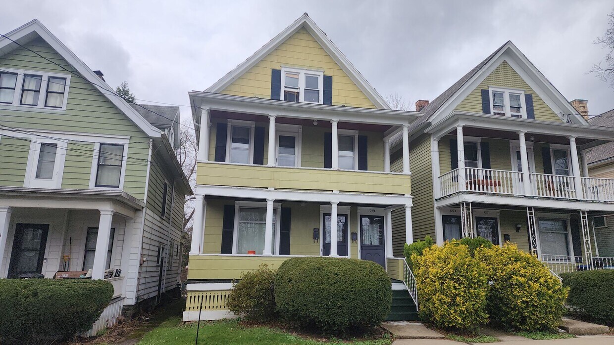 Foto principal - 125-125 1/2 N 2nd St