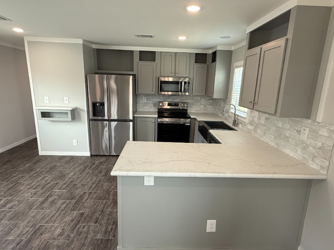 Building Photo - 10118 Falvey Lk Ln