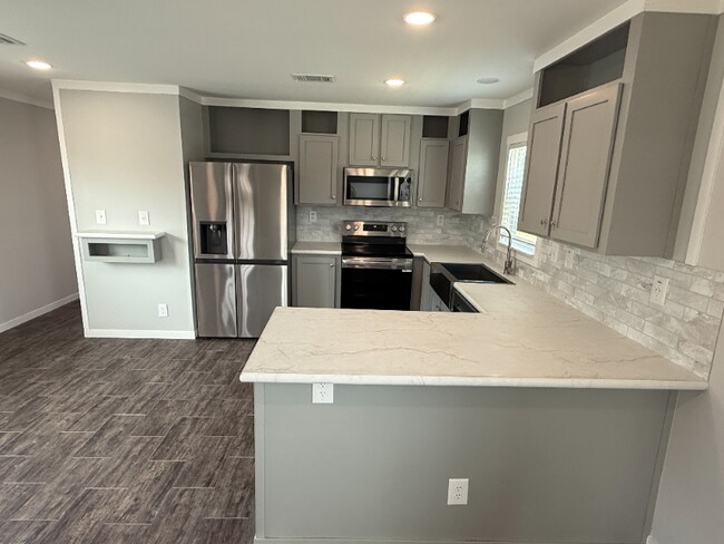 Foto del edificio - 10118 Falvey Lk Ln