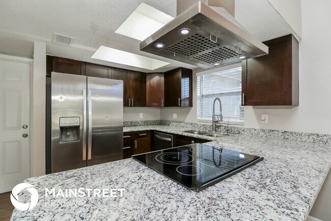 Building Photo - 3651 Coppertree Cir