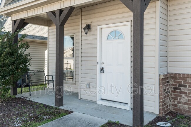 Foto del edificio - 128 Cattail Ln