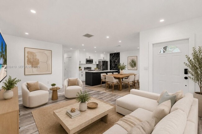 Foto del edificio - 2600 NW 108th St