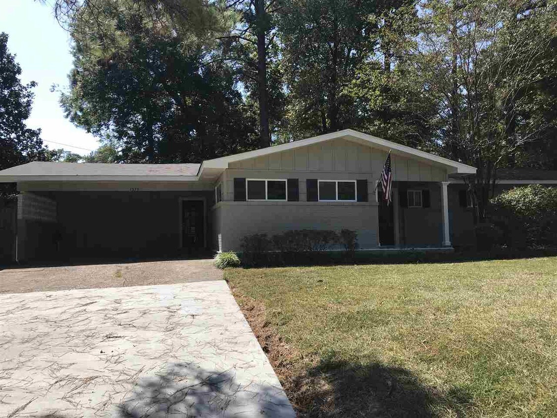 Foto principal - 1375 Kimwood Dr