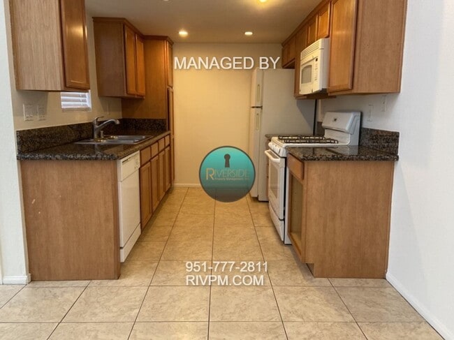 Building Photo - 2 Bed 2 Bath Condo In Gated Community  — $250 Move-In Discount!